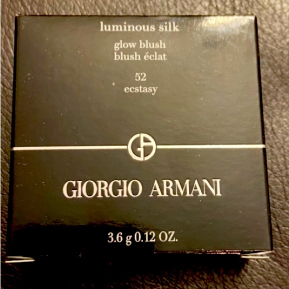 Giorgio Armani Blush Brand new - Picture 1 of 2